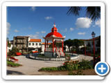im Zentrum von Velas